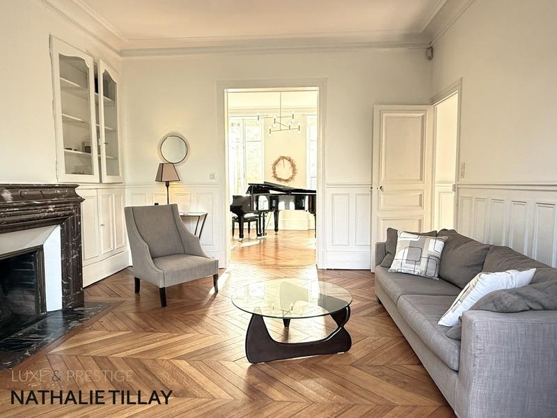 Maison bourgeoise - 220 m² - 9 pièces