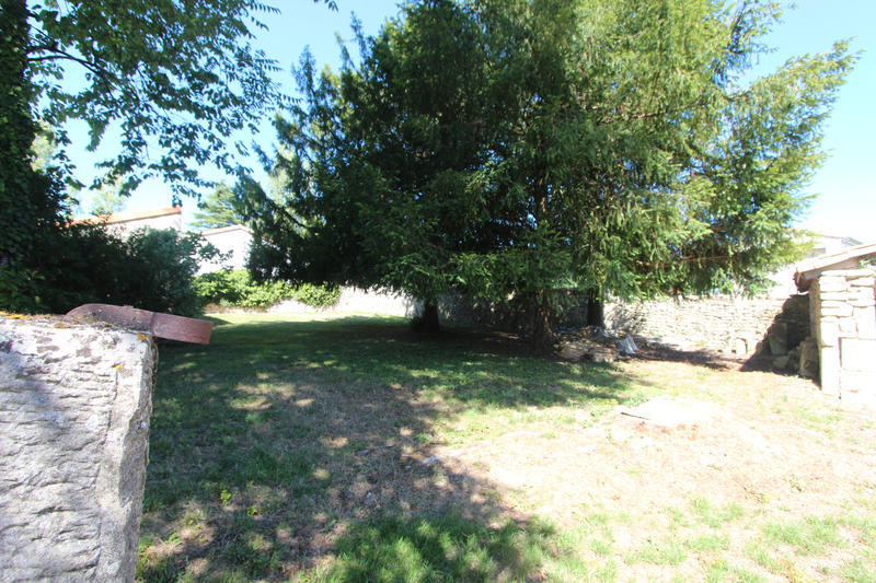 Maison - 225 m² - 7 pièces