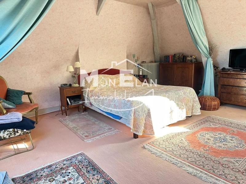 Maison - 420 m² - 10 pièces