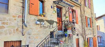 Maison - 150 m² - 7 pièces