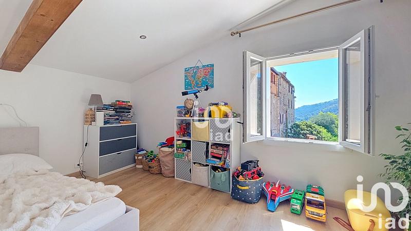 Maison de village - 90 m² - 4 pièces