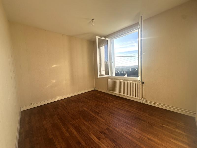 Maison - 94 m² - 5 pièces