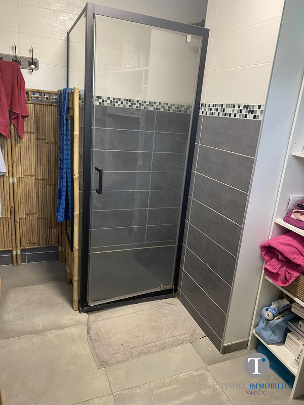 Maison traditionnelle - 131 m² - 5 pièces