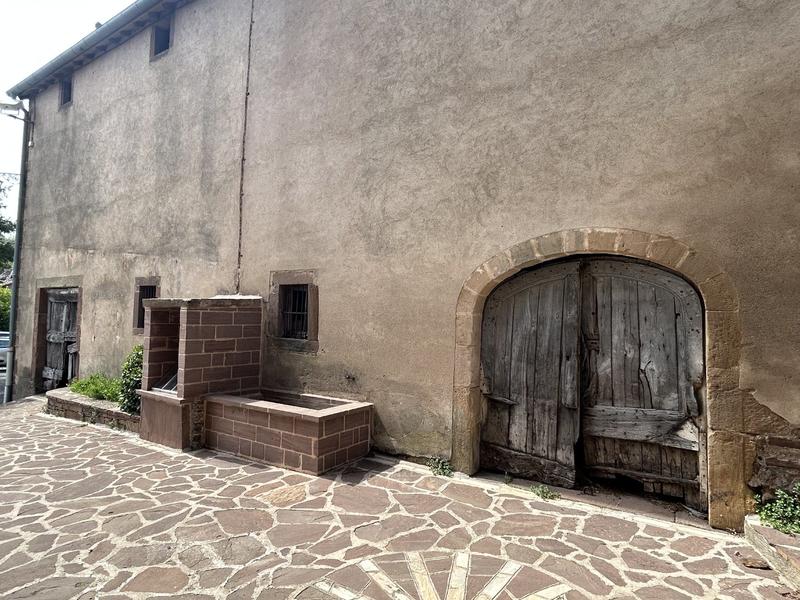 Grange - 300 m² - 2 pièces