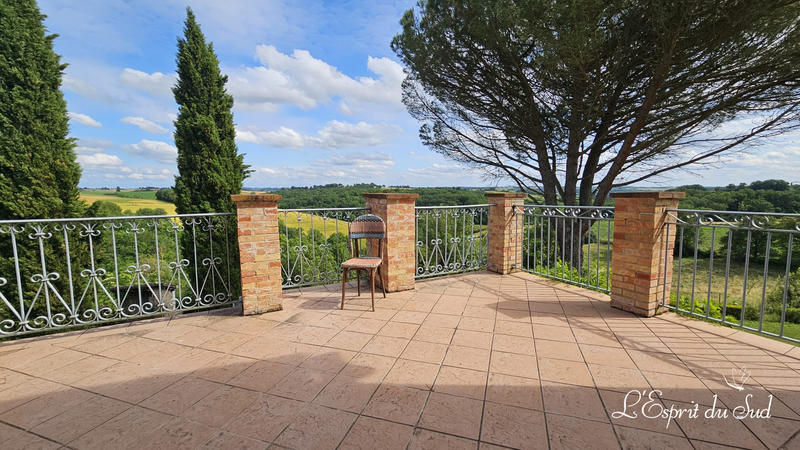 Bastide - 301 m² - 9 pièces