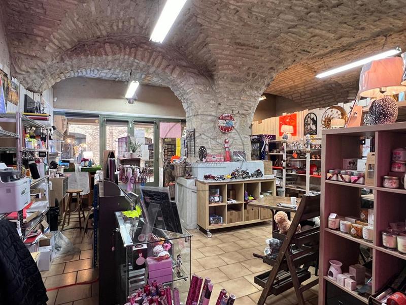 Maison - 99 m² - 1 pièce