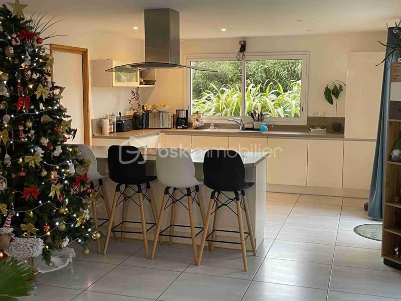 Maison - 130 m² - 6 pièces