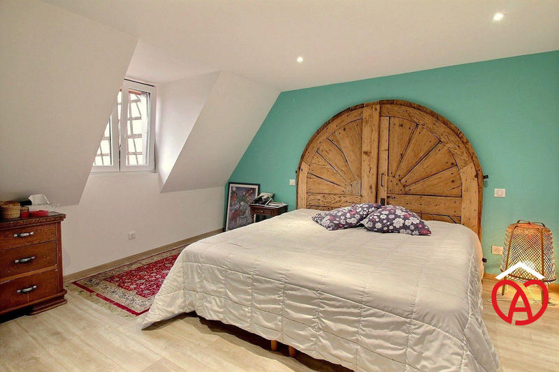 Maison - 140 m² - 6 pièces