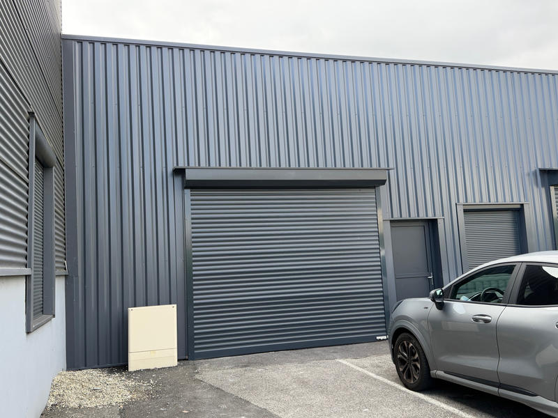 Local commercial - 115 m²