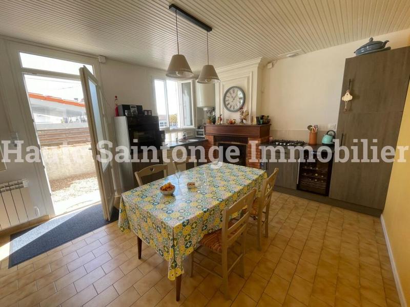 Maison de village - 70 m² - 3 pièces