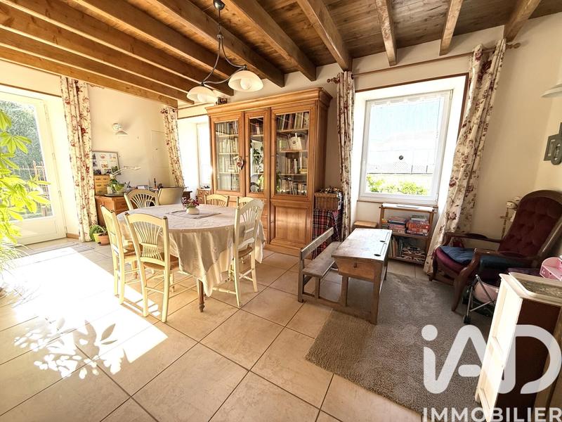 Maison - 111 m² - 6 pièces