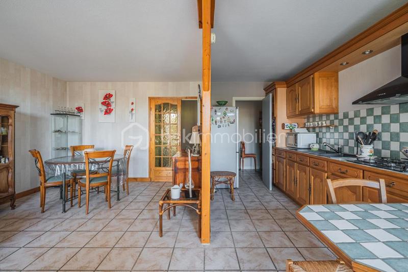 Appartement - 84 m² - 4 pièces