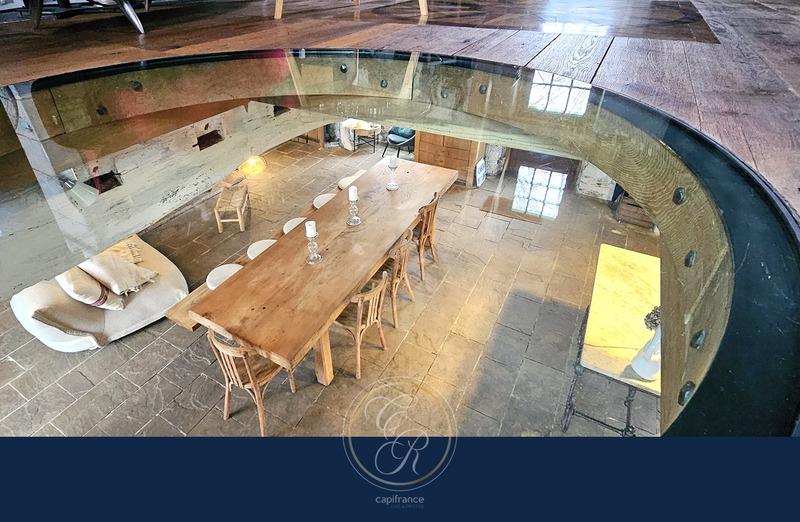 Maison - 270 m² - 7 pièces