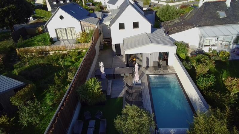 Maison - 230 m² - 9 pièces