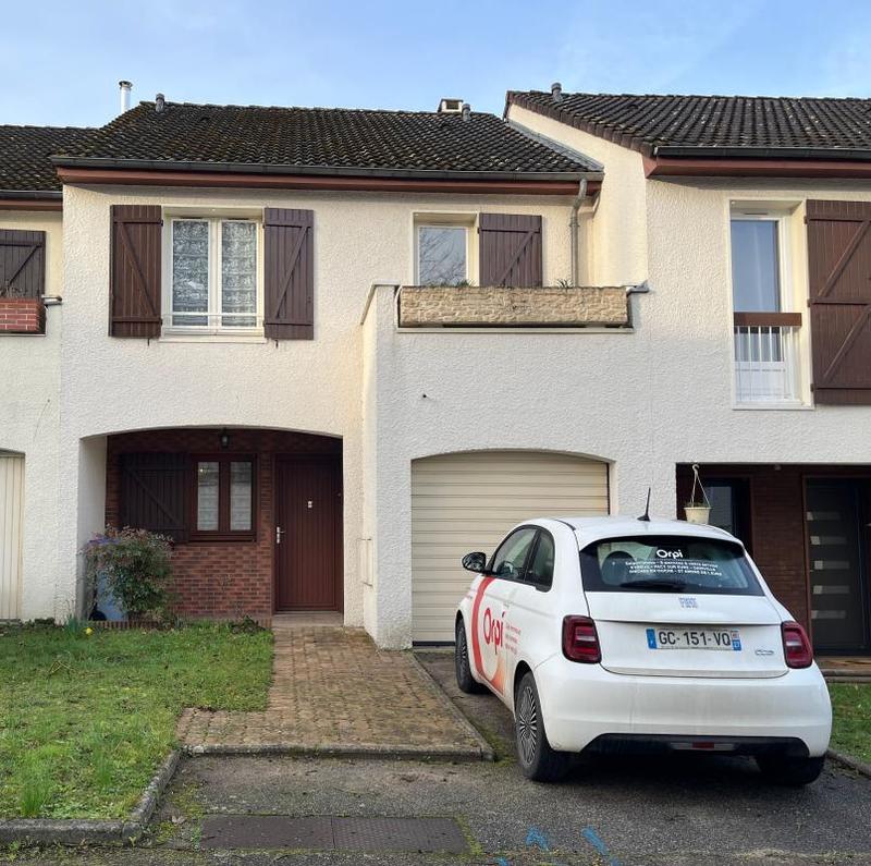 Maison - 104 m² - 5 pièces