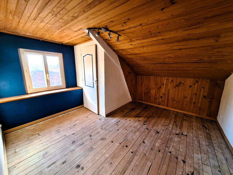 Maison - 219 m² - 6 pièces