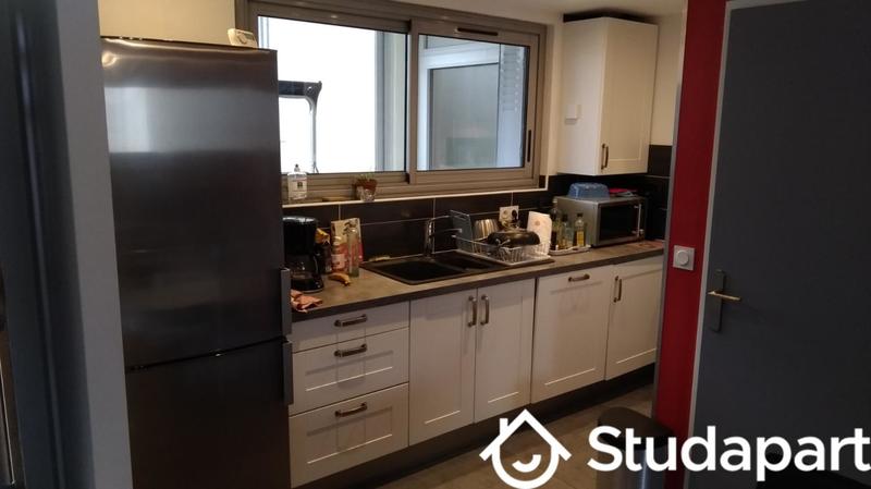 Chambre - 11 m² - 1 pièce