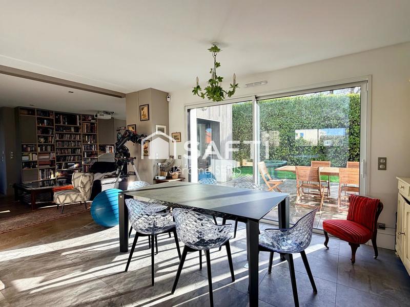 Maison - 178 m² - 6 pièces