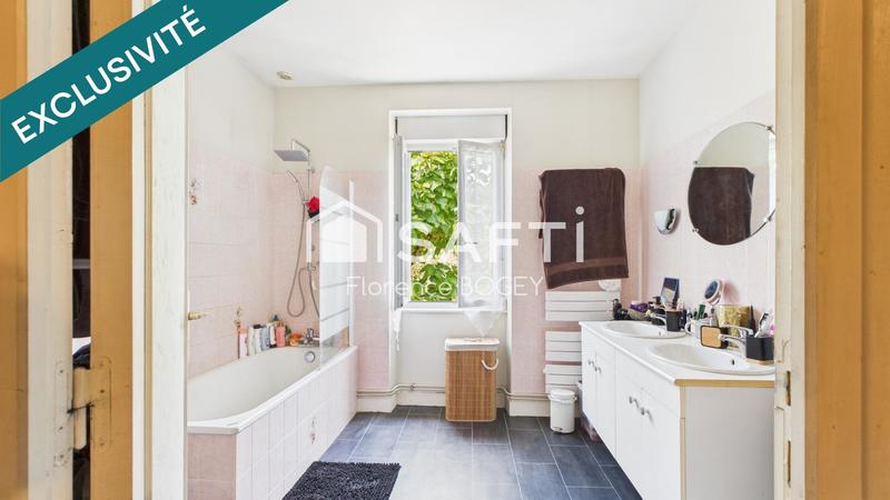 Maison - 121 m² - 5 pièces