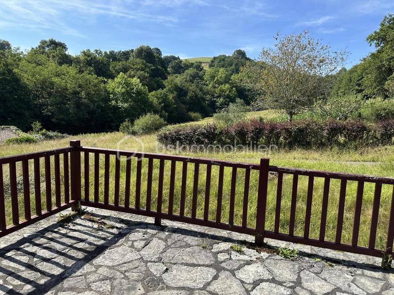 Propriété - 336 m² - 13 pièces