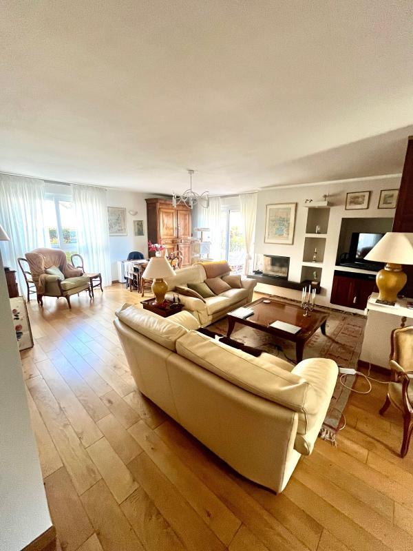 Immeuble - 226 m² - 10 pièces