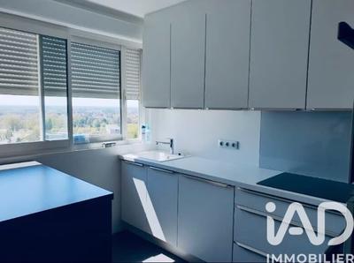 Appartement - 77 m² - 5 pièces