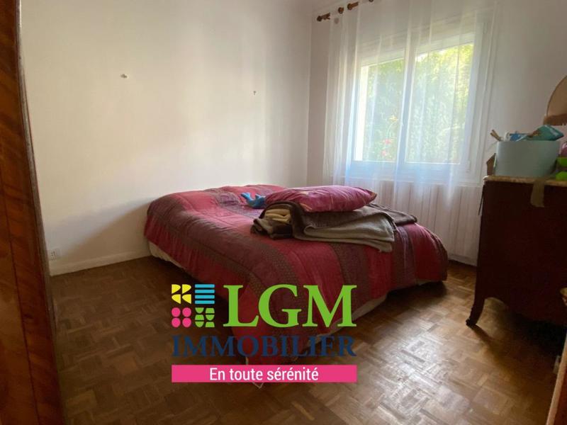 Maison - 235 m² - 6 pièces