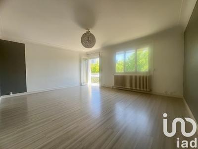 Appartement - 90 m² - 4 pièces