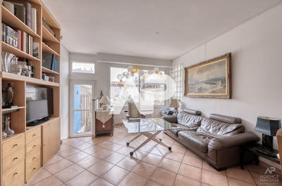 Maison - 179 m² - 8 pièces