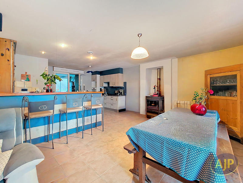 Maison - 128 m² - 5 pièces