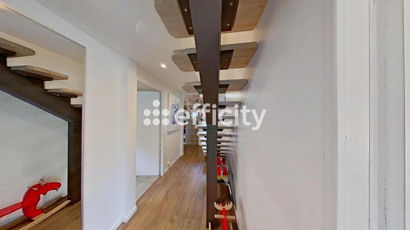 Maison - 178 m² - 6 pièces