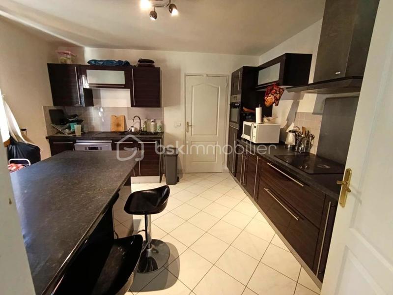 Maison traditionnelle - 153 m² - 6 pièces