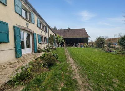 Maison - 257 m² - 8 pièces