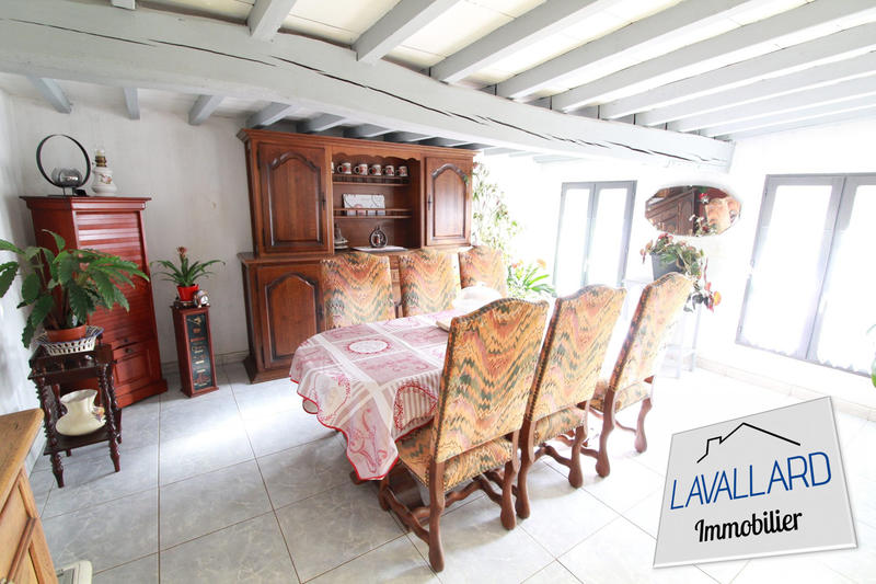 Maison traditionnelle - 134 m² - 4 pièces