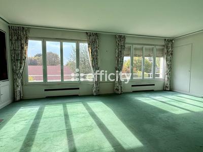 Appartement - 174 m² - 8 pièces