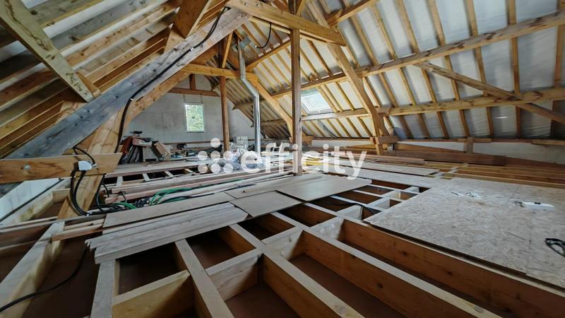 Maison - 150 m² - 4 pièces