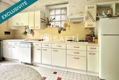 Maison - 253 m² - 8 pièces