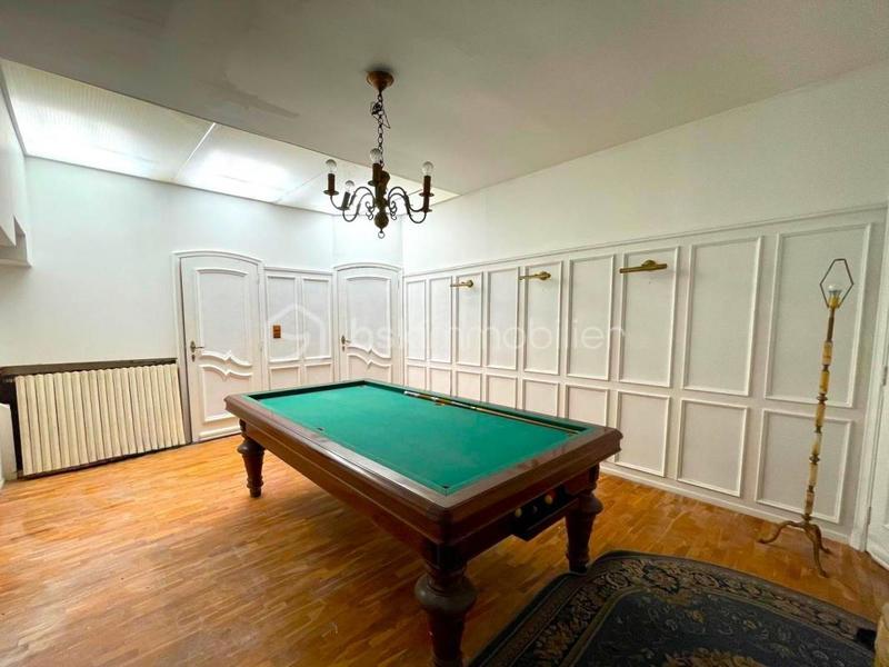 Maison en pierre - 340 m² - 13 pièces