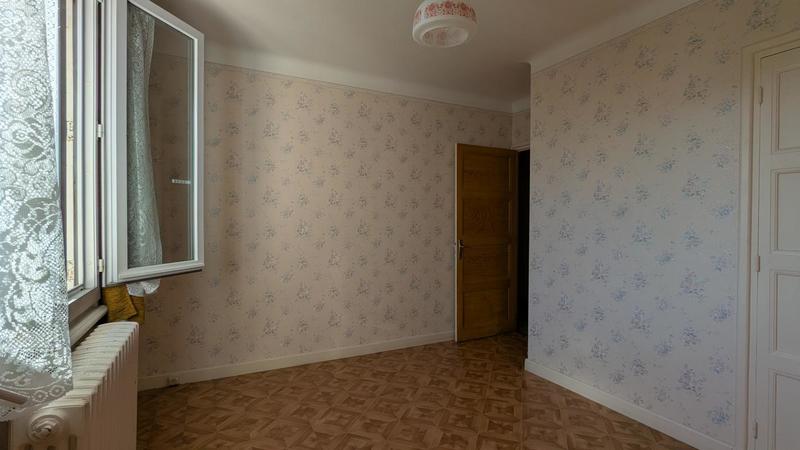 Maison - 97 m² - 6 pièces