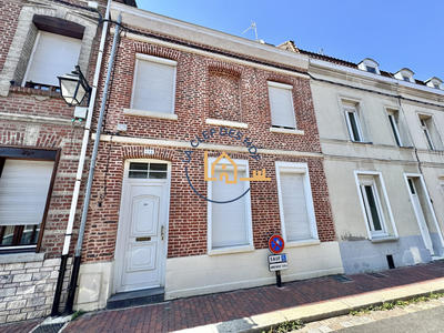 Maison - 98 m² - 4 pièces