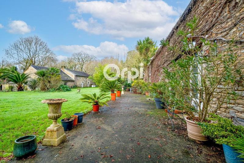 Maison - 376 m² - 7 pièces