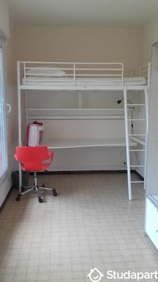 Chambre - 9 m² - 1 pièce