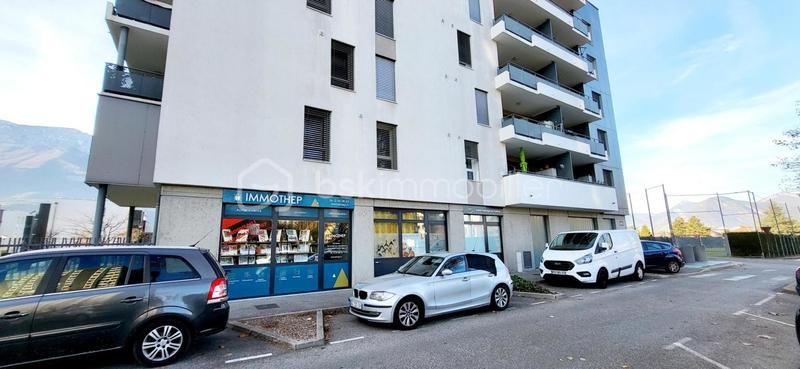 Local commercial - 47 m² - 1 pièce