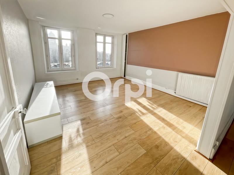 Appartement - 83 m² - 4 pièces