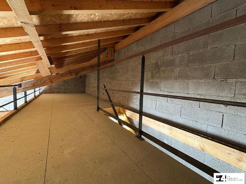 Parking / Garage - 39 m²