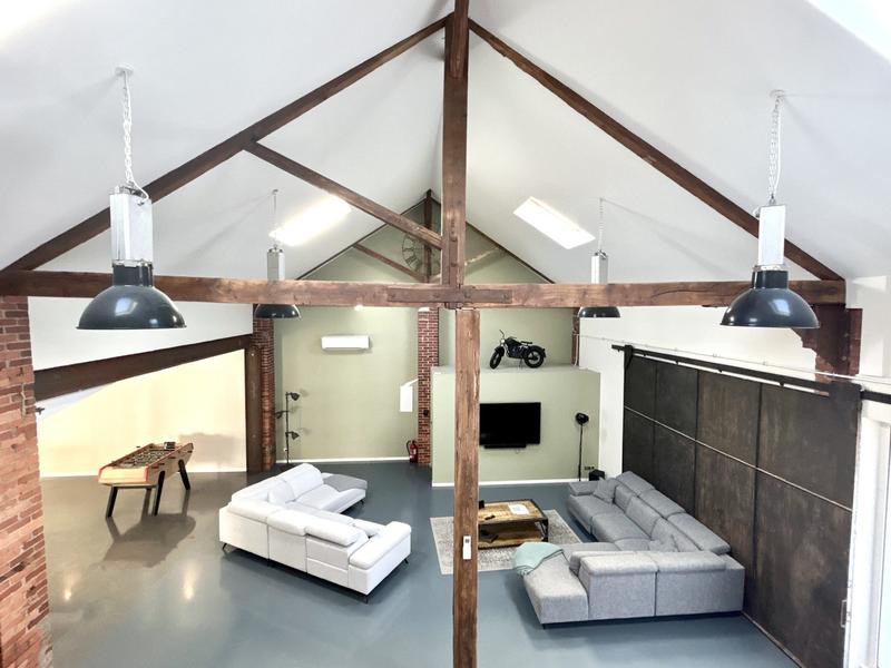 Maison - 296 m² - 6 pièces