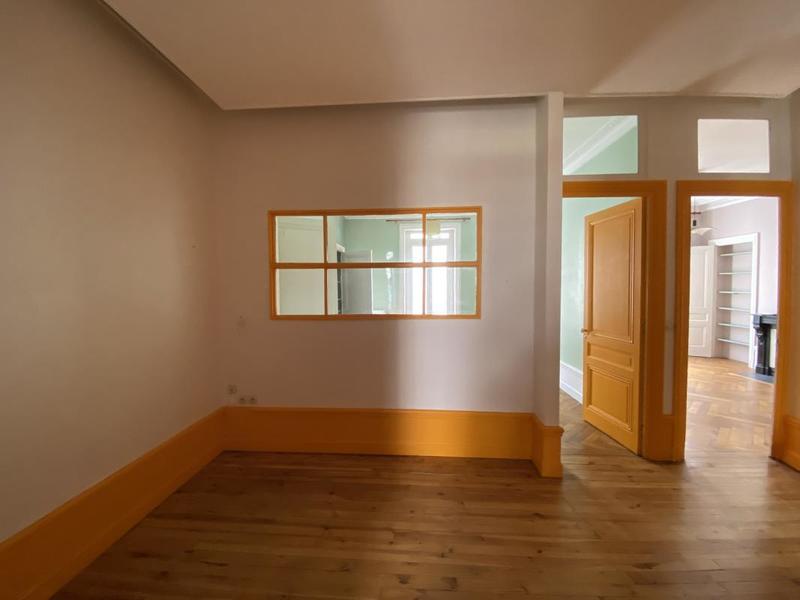 Appartement - 84 m² - 3 pièces