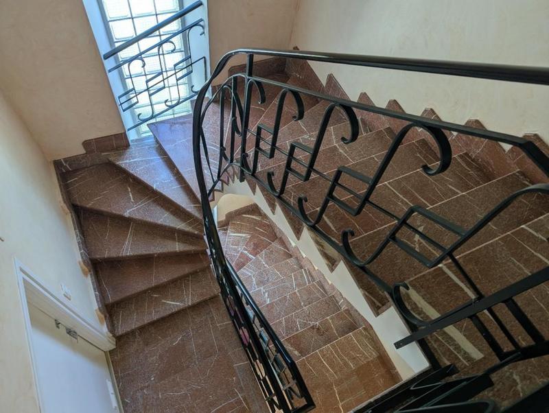 Maison - 181 m² - 6 pièces