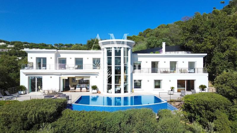 Villa - 480 m² - 10 pièces