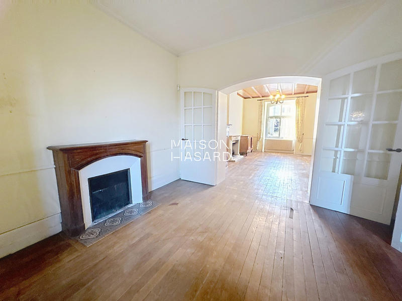 Maison ancienne - 284 m² - 12 pièces